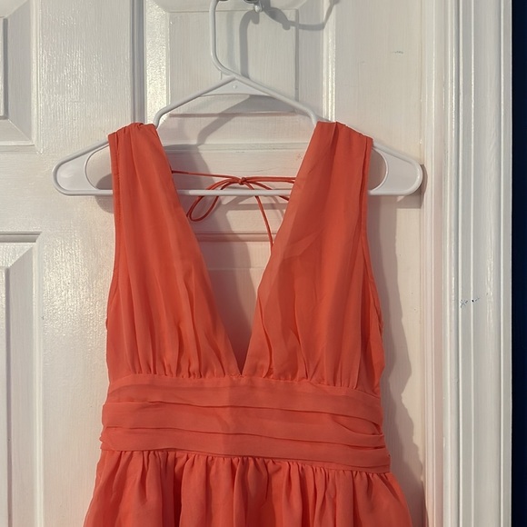 NWT ABERCROMBIE & FITCH peachy pink plunge neck flowy tiered open back dress - Picture 3 of 12